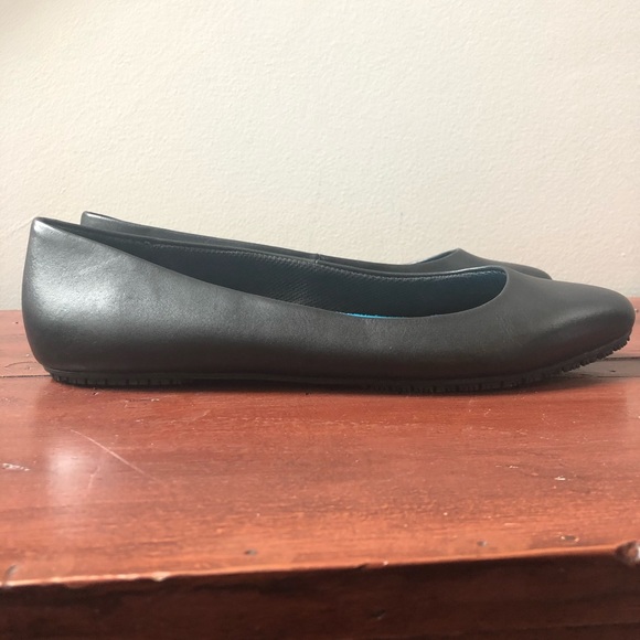 non slip work flats